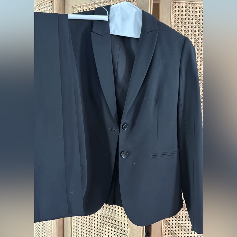Black Theory Suit size 6